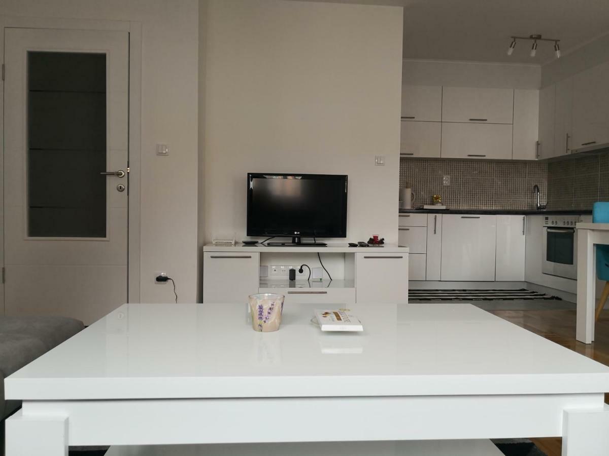 Apartman Gaga Lukavica Экстерьер фото